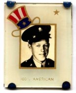 Foto van de Amerikaanse soldaat John BRADSHAW, die tijdens de Tweede Wereldoorlog in Normandië heeft gevochten.