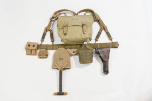 Individual combat equipment