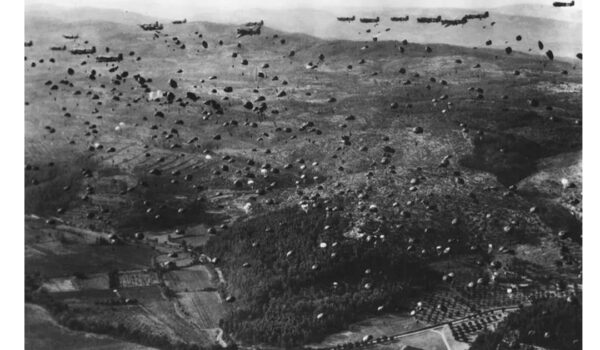 Parachute drops of Operation Dragoon, august 15 1944